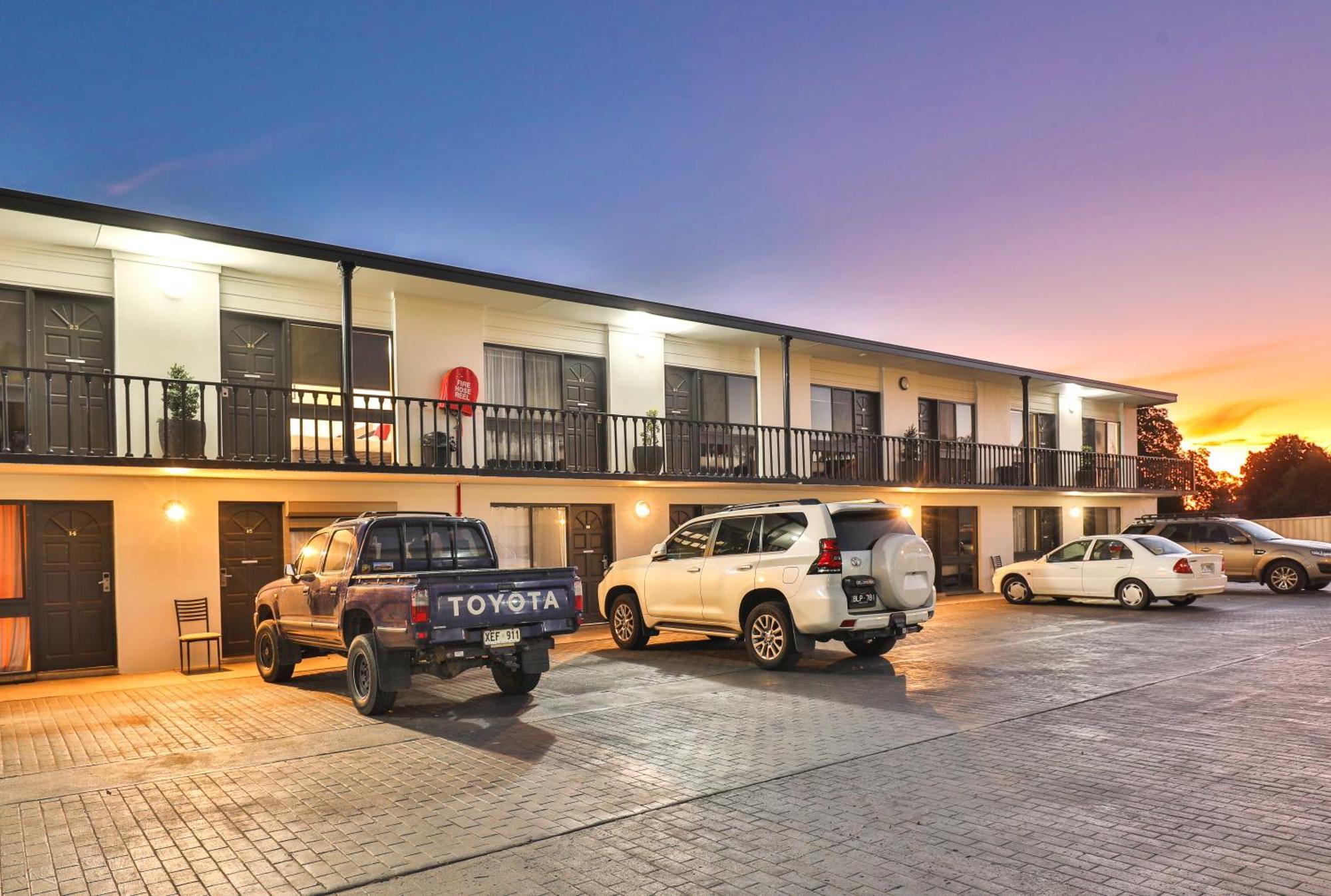 Motel Boulevard Motor 3*
