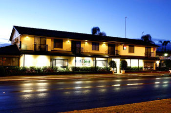 Boulevard Motor Motel 3*