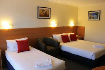Boulevard Motor 3*