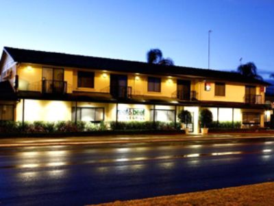 Boulevard Motor Motel 3*